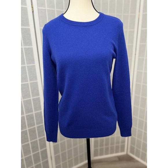 $188 C by Bloomingdale's Blue Cashmere Crewneck Women’s Sweater Size Small - Picture 2 of 9